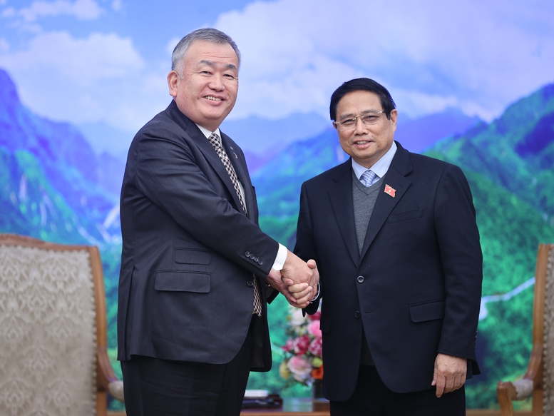 追平